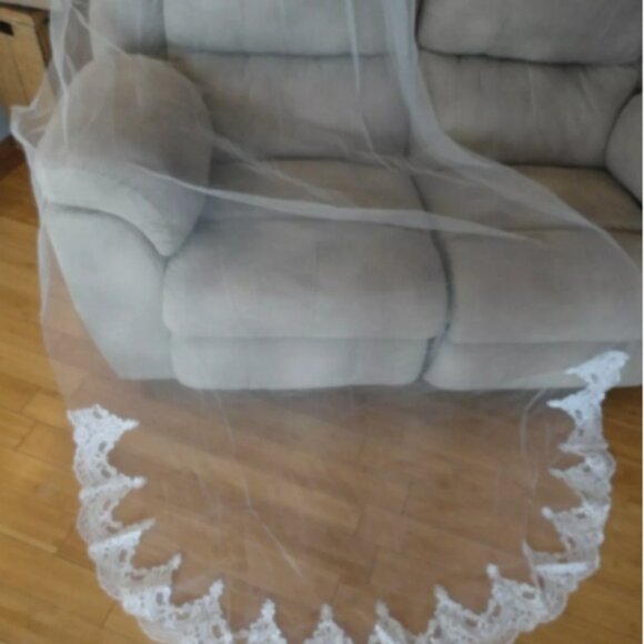 NEW 9ft WEDDING VEIL WHITE BRIDE BRIDAL ELEGANT CATHEDRAL WEDDING w/COMB LD 3997 main image 7